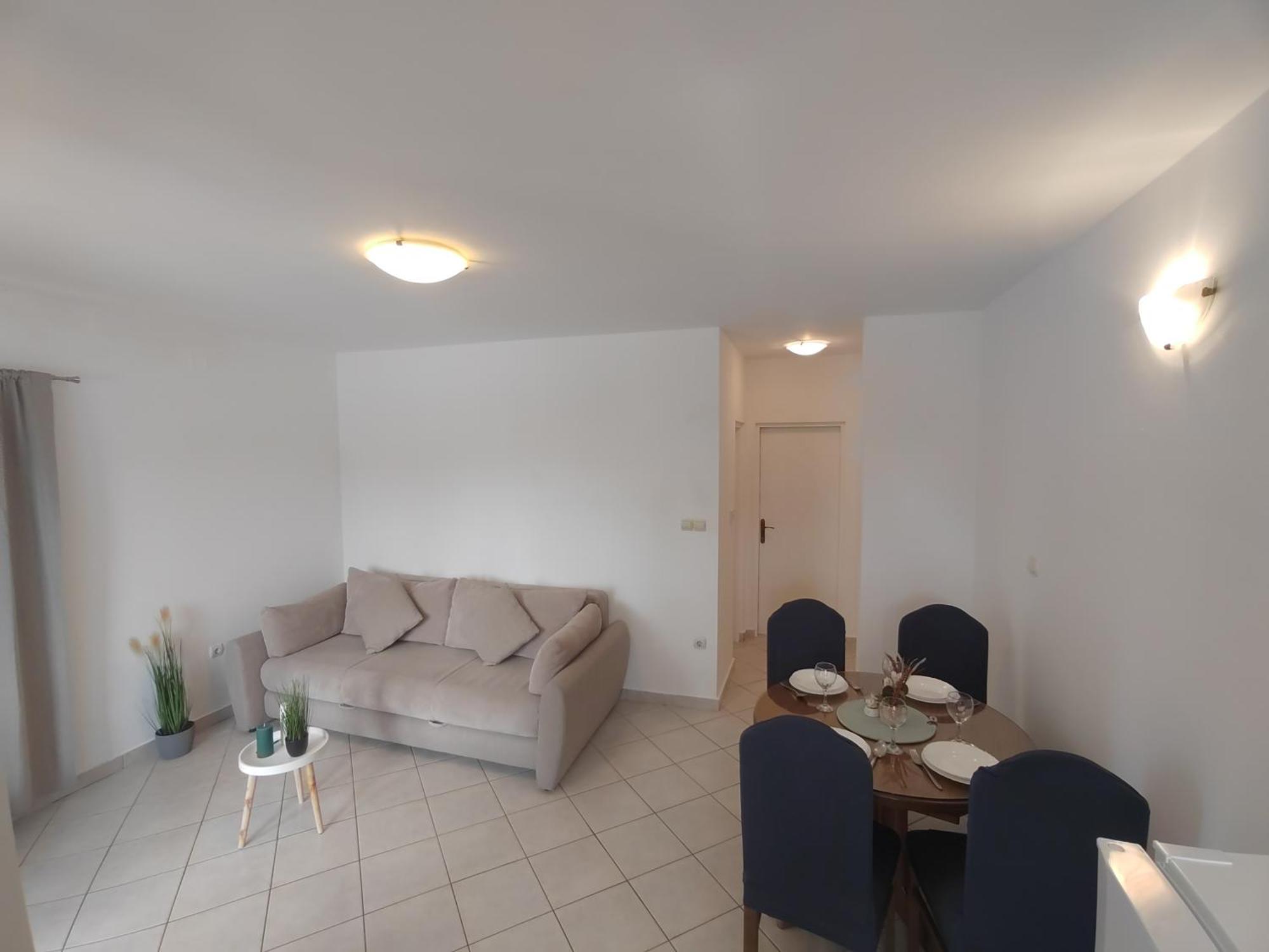 Apartman Karmen Lejlighed Srima Eksteriør billede