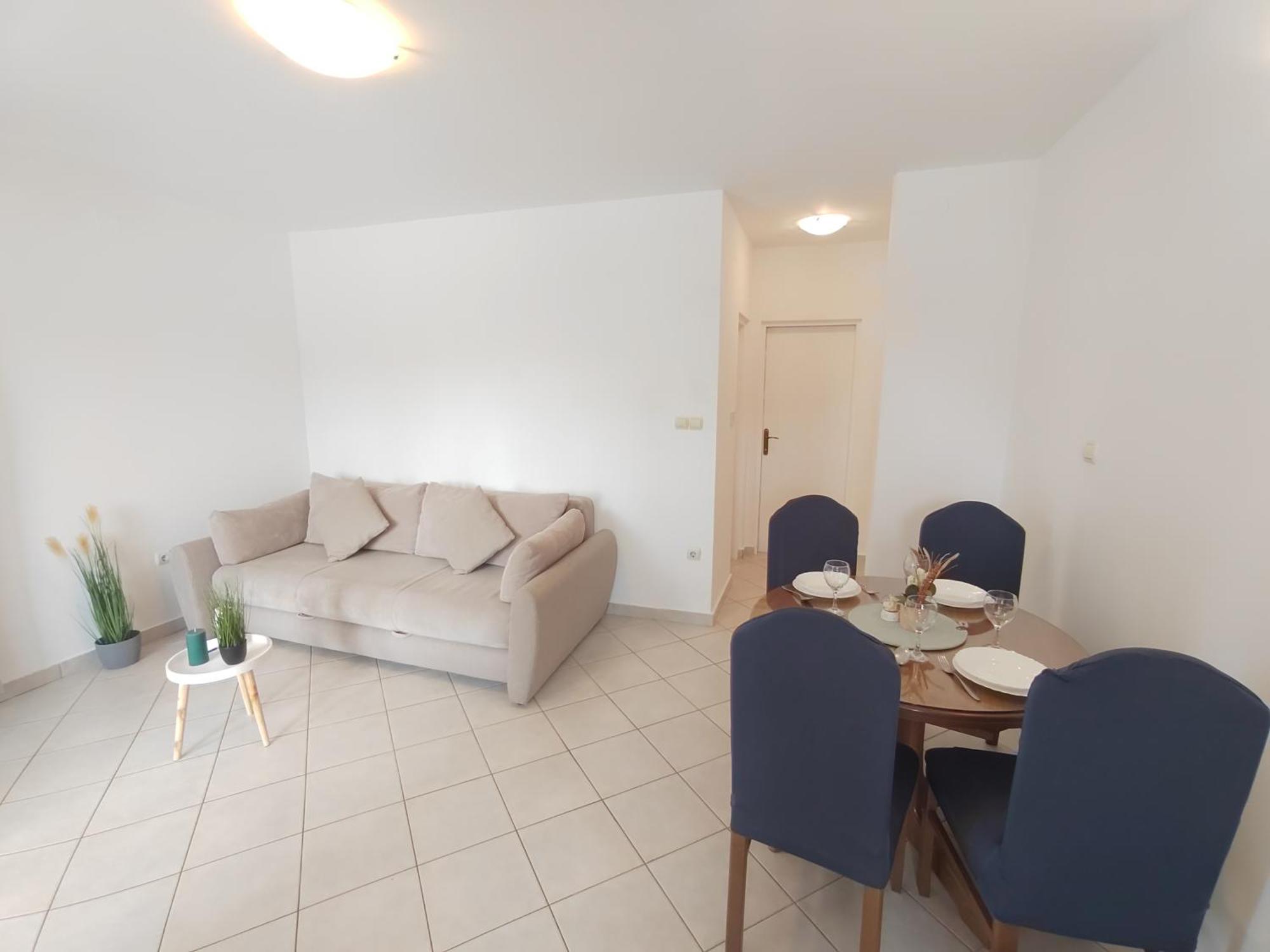 Apartman Karmen Lejlighed Srima Eksteriør billede