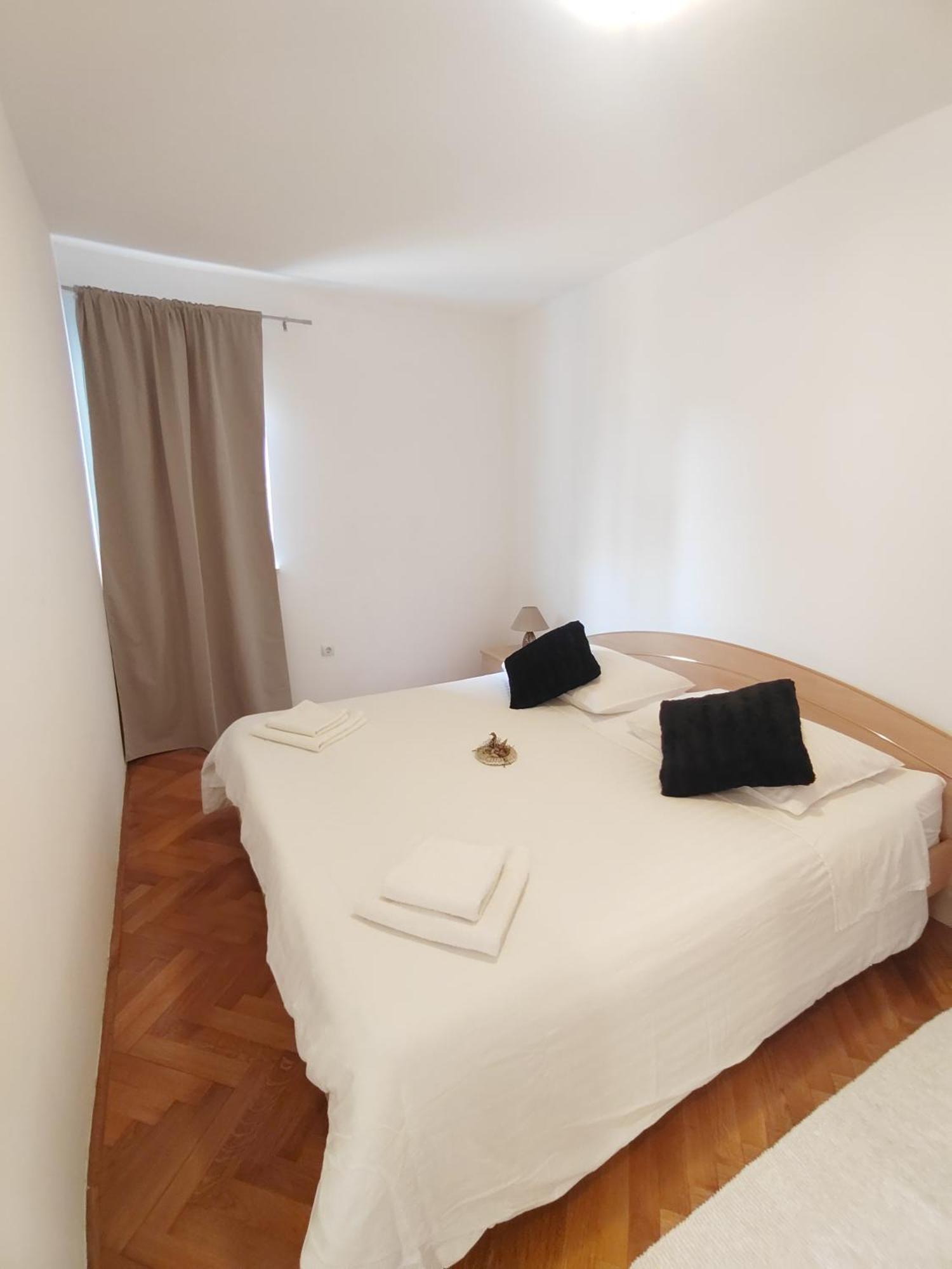 Apartman Karmen Lejlighed Srima Eksteriør billede